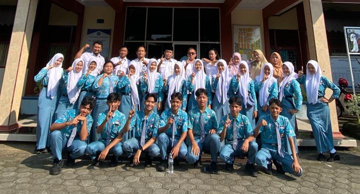 Peserta beserta pembina FLS3N SMAN 1 Pecangaan 2026